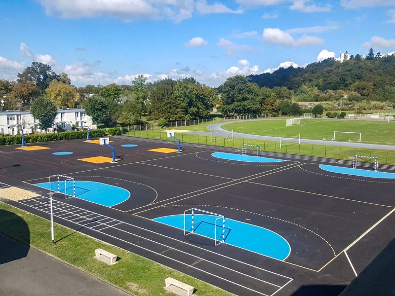 plateau sportif au lycée de Mourenx (64)